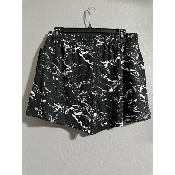 Donna Karan shorts with pockets size M NWT - Picture 3 of 7